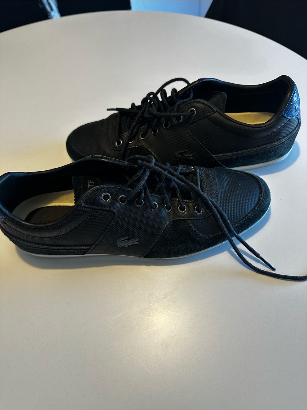 Lacoste Men's Black Low-Top Lace-Up Sneakers
